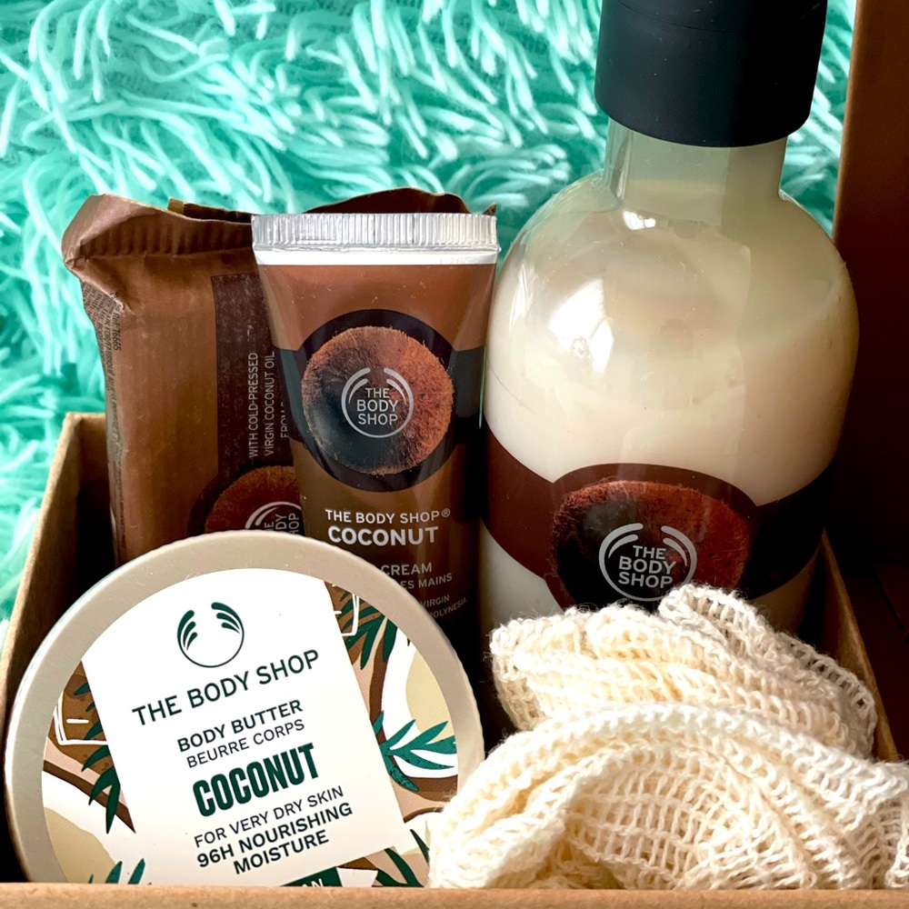 The Body Shop Coconut Essentials gift set